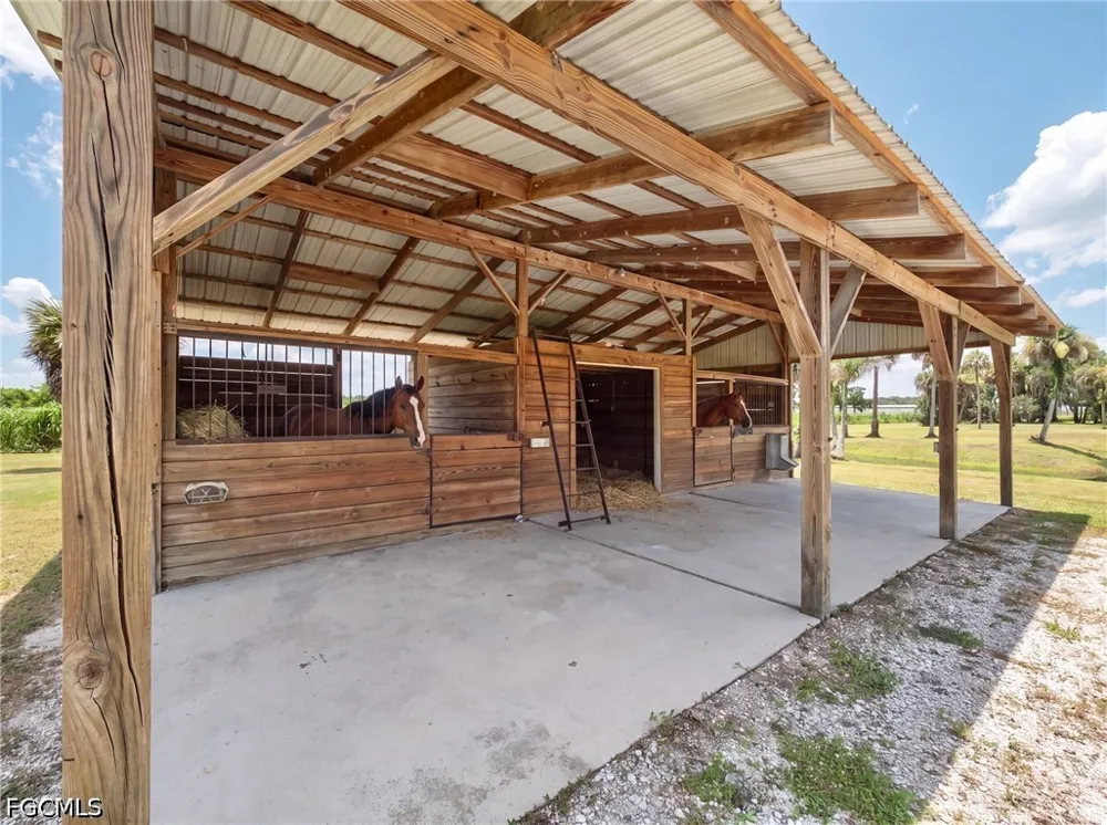 S River Road Alva, FL 33920