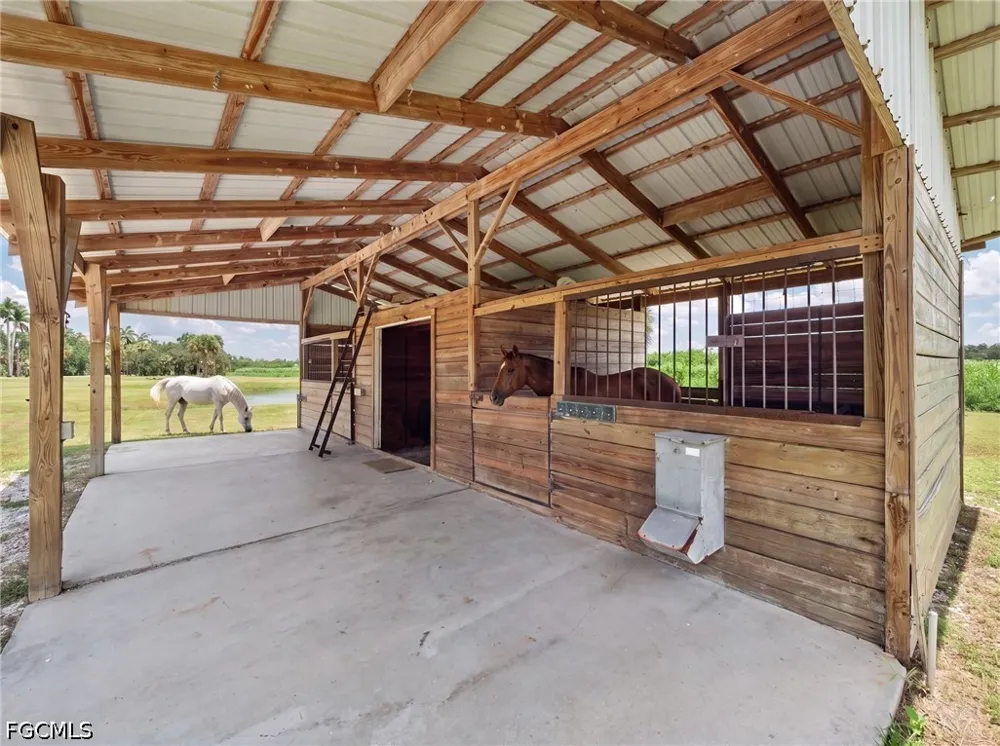 S River Road Alva, FL 33920