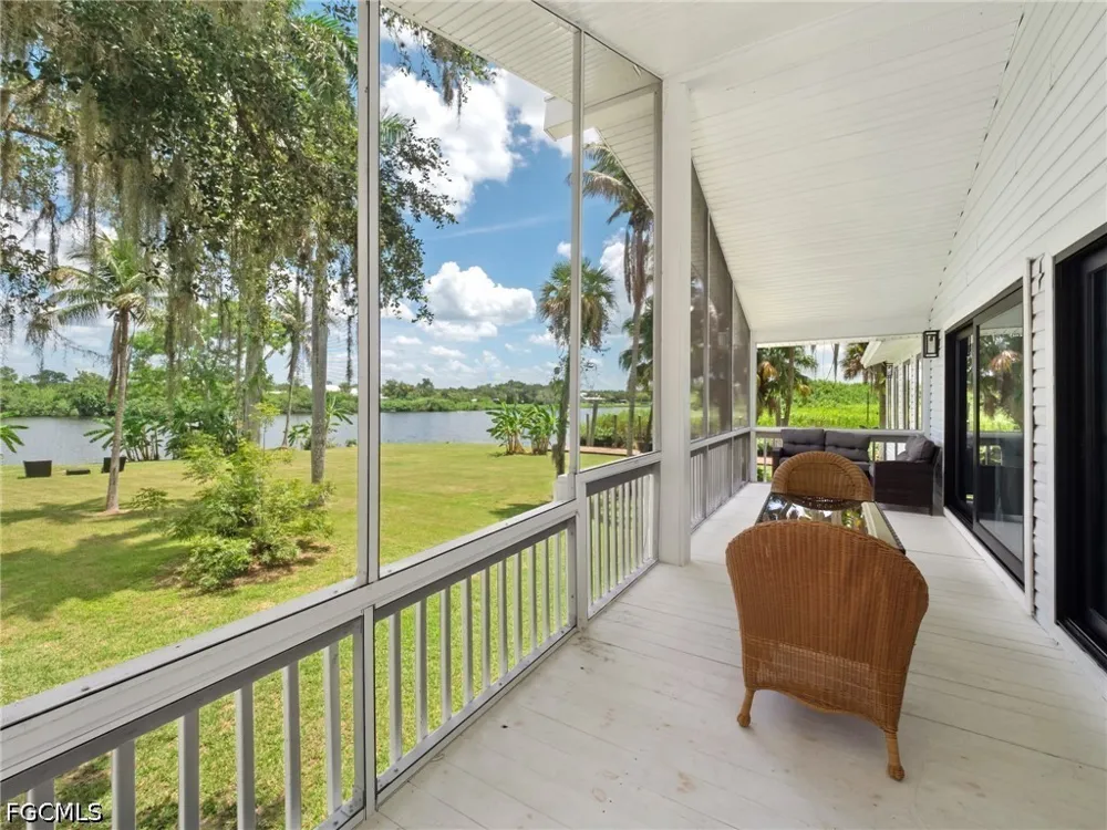 S River Road Alva, FL 33920