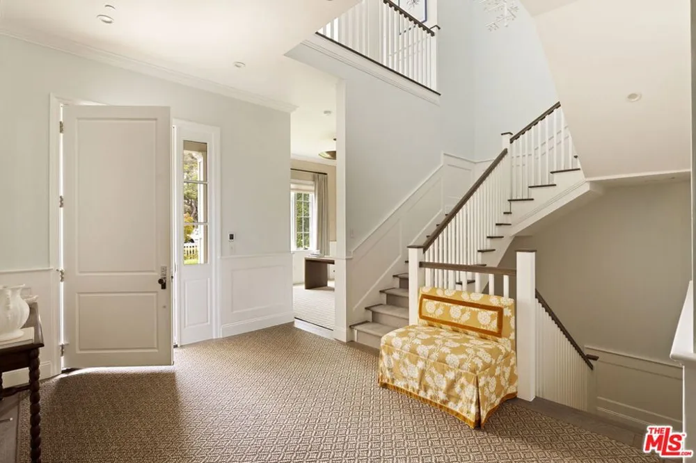 524 Ocampo Drive Los Angeles, CA 90272