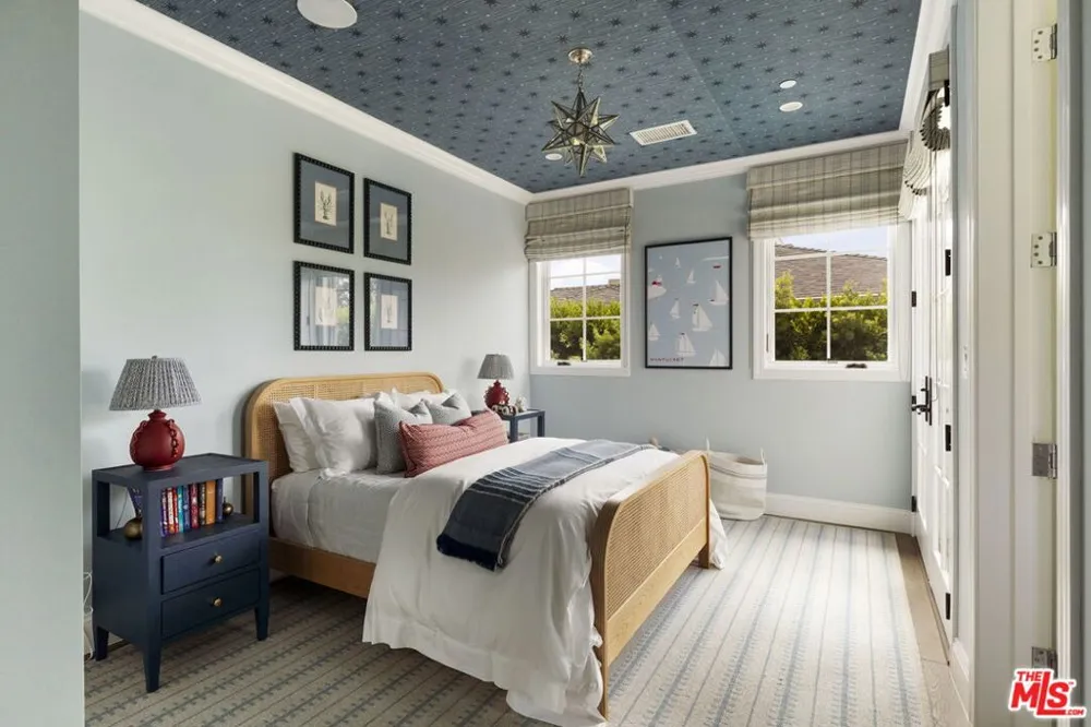 524 Ocampo Drive Los Angeles, CA 90272