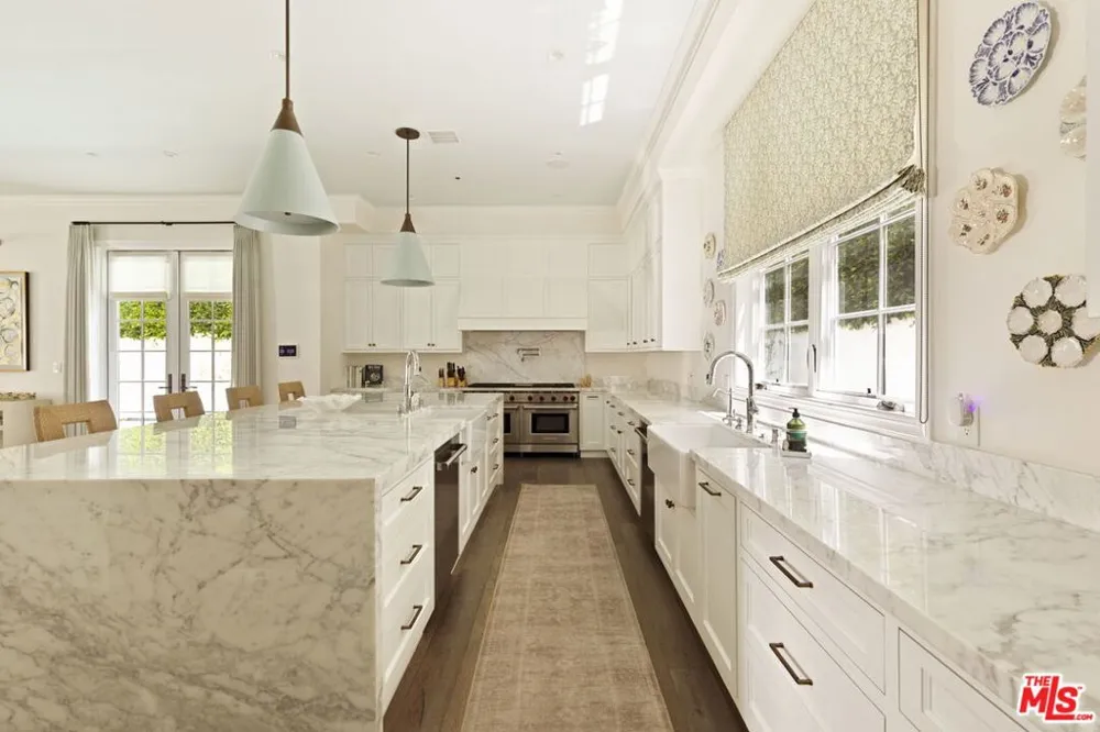 524 Ocampo Drive Los Angeles, CA 90272