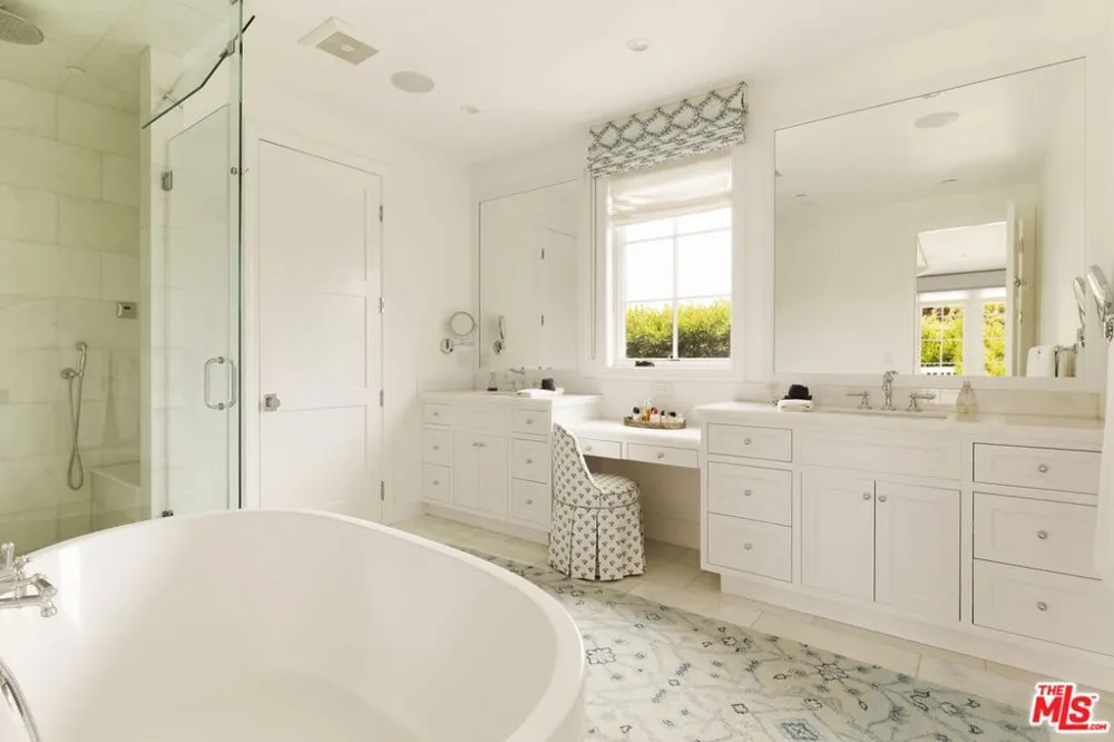 524 Ocampo Drive Los Angeles, CA 90272