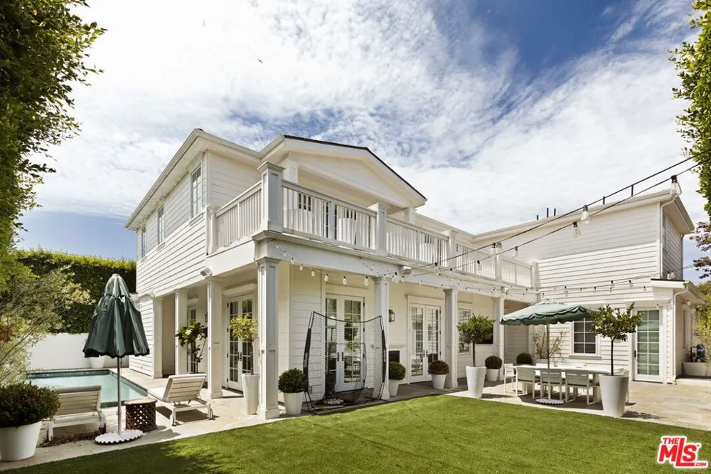 524 Ocampo Drive Los Angeles, CA 90272