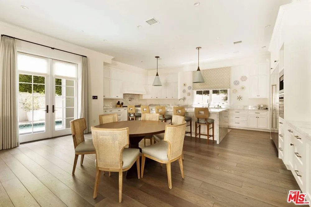 524 Ocampo Drive Los Angeles, CA 90272