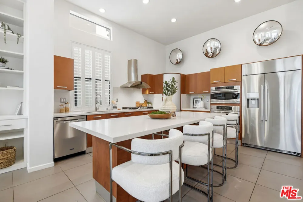 12912 Discovery Playa Vista, CA 90094