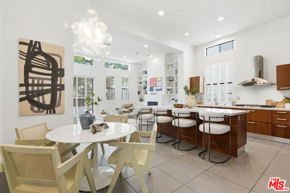 12912 Discovery Playa Vista, CA 90094