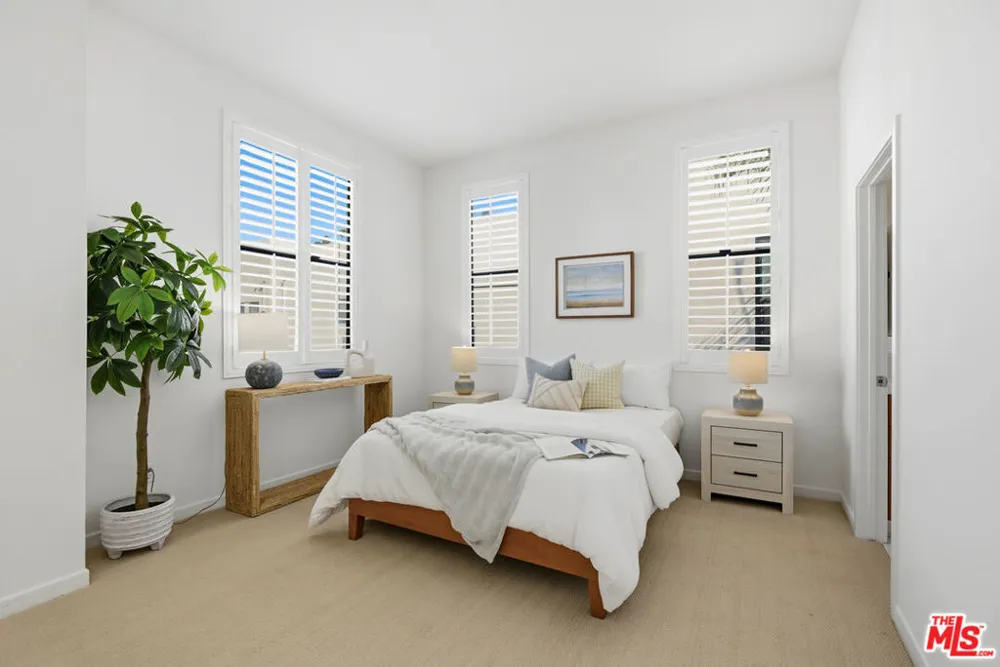 12912 Discovery Playa Vista, CA 90094