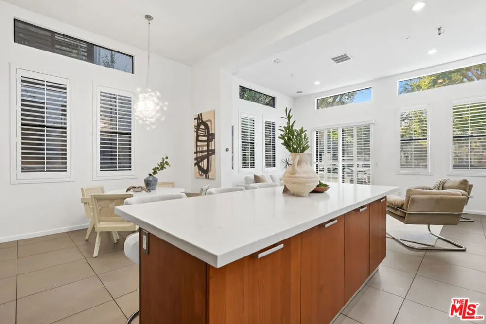 12912 Discovery Playa Vista, CA 90094