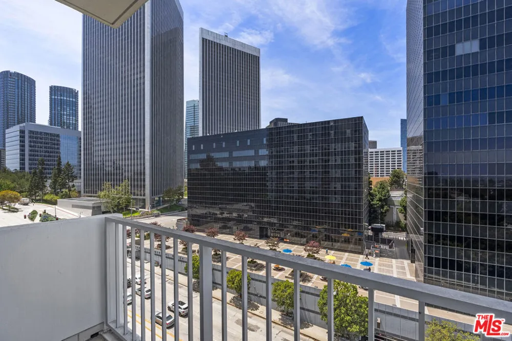 2160 Century Parkway #702 Los Angeles, CA 90067