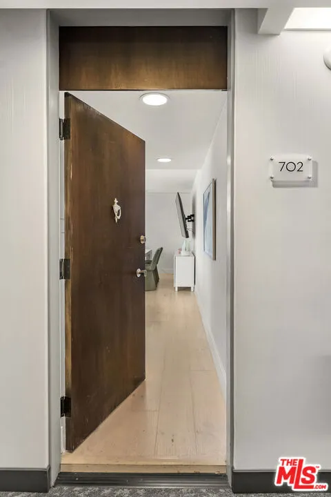 2160 Century Parkway #702 Los Angeles, CA 90067