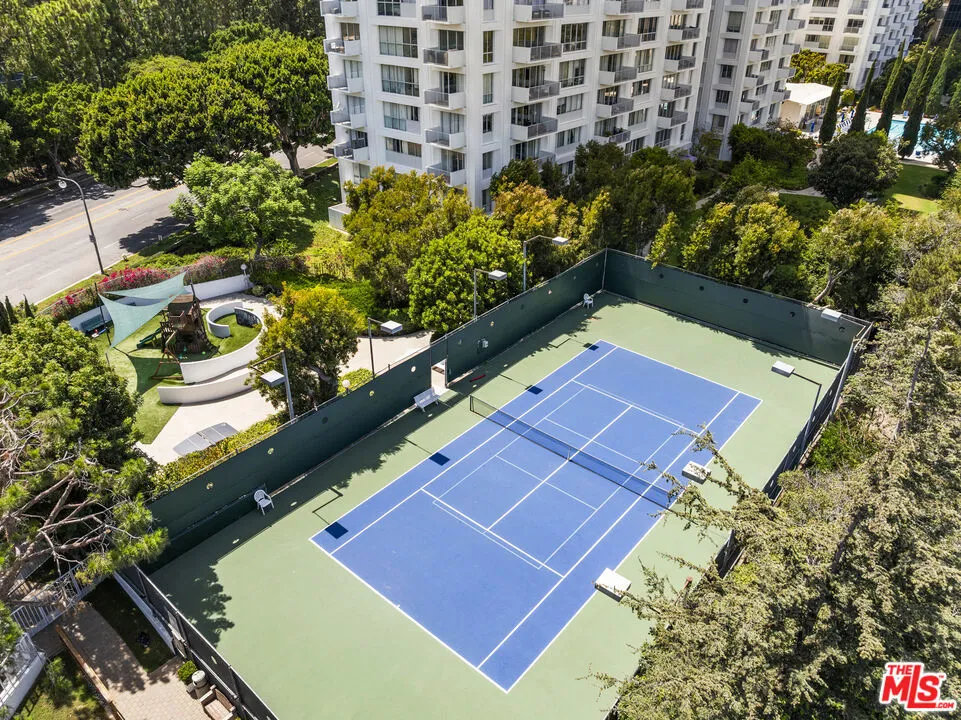 2160 Century Parkway #702 Los Angeles, CA 90067