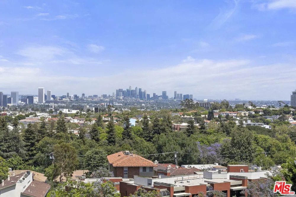 2160 Century Parkway #702 Los Angeles, CA 90067