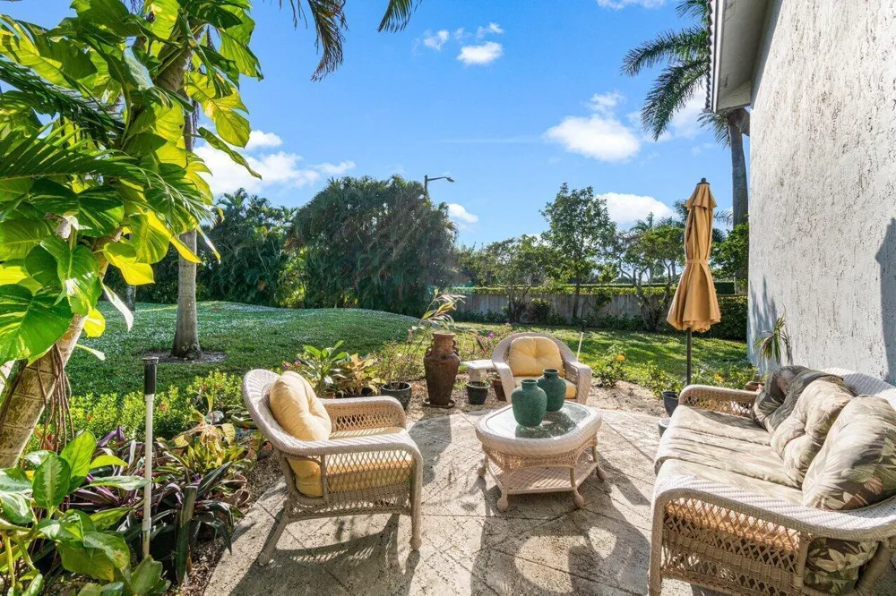 11706 Briarwood Circle #1 Boynton Beach, FL 33437