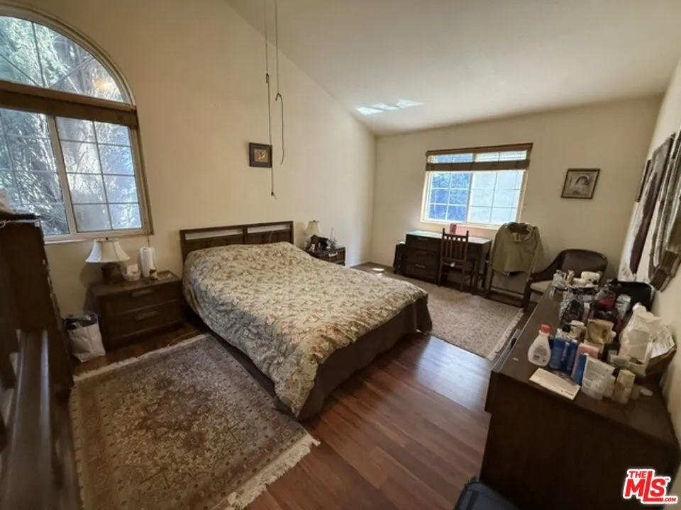 19928 Chase Street #27 Los Angeles, CA 91306