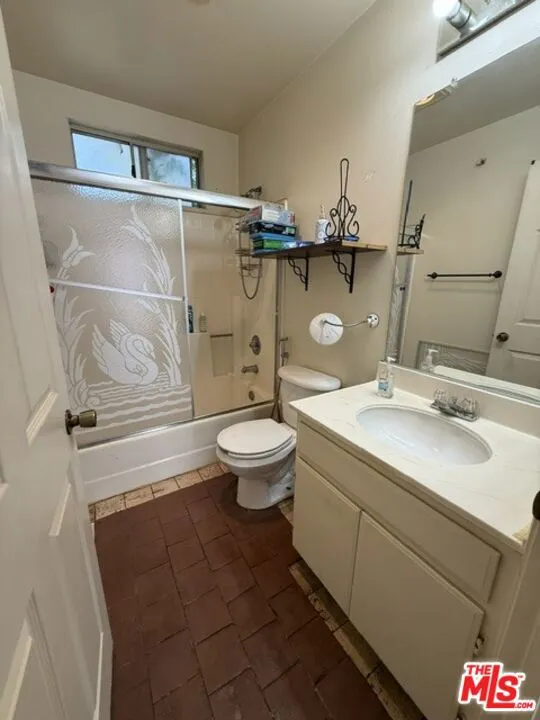 19928 Chase Street #27 Los Angeles, CA 91306