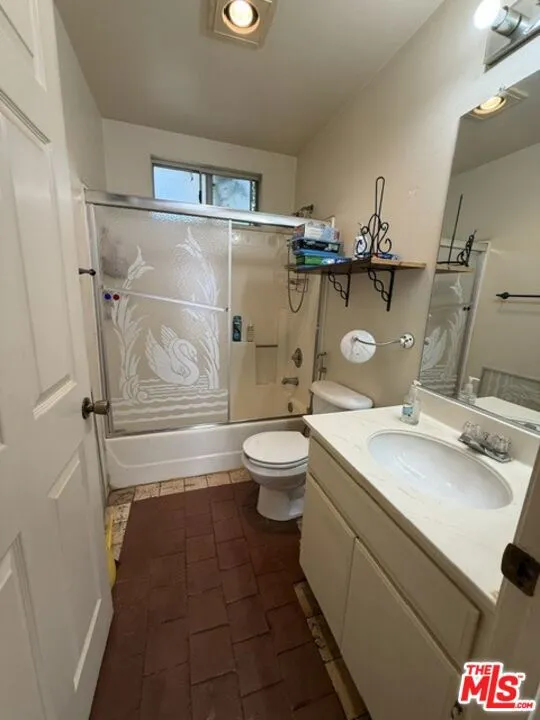 19928 Chase Street #27 Los Angeles, CA 91306