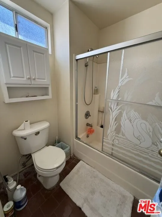 19928 Chase Street #27 Los Angeles, CA 91306
