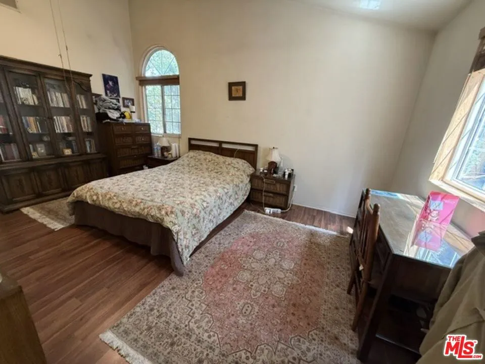 19928 Chase Street #27 Los Angeles, CA 91306