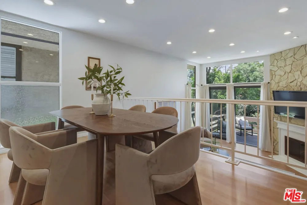 9000 Vanalden Avenue #123 Northridge, CA 91324