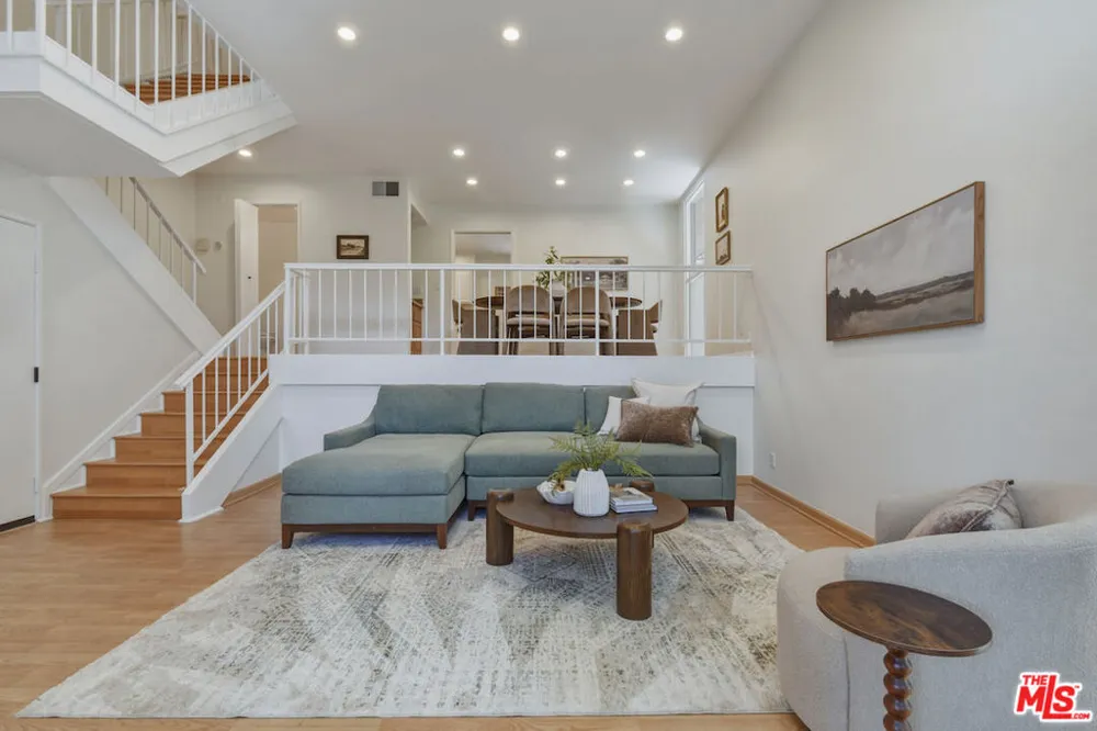 9000 Vanalden Avenue #123 Northridge, CA 91324