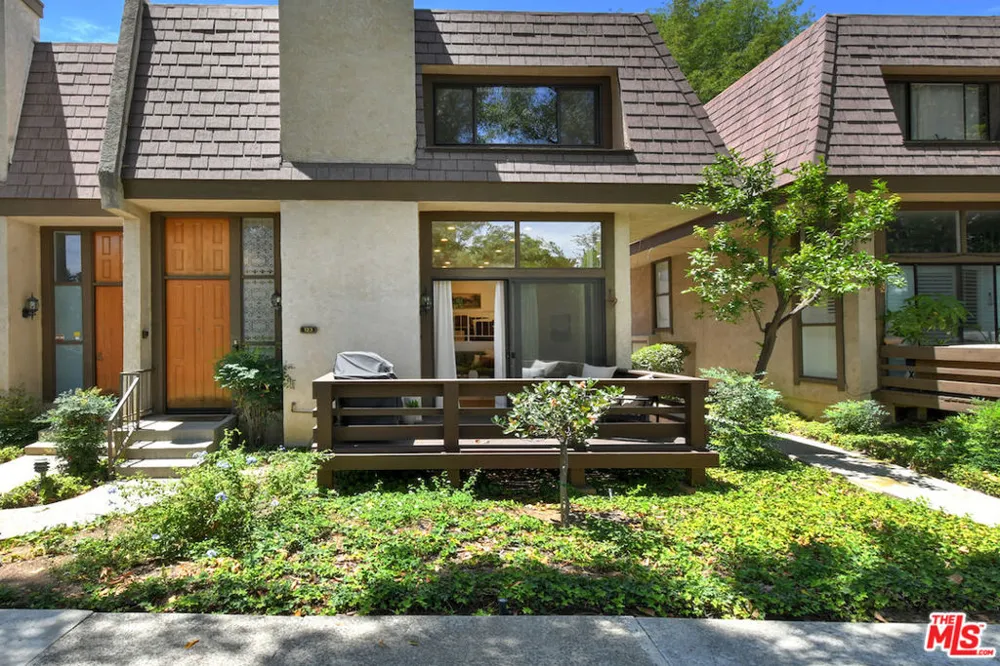 9000 Vanalden Avenue #123 Northridge, CA 91324