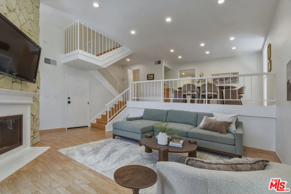 9000 Vanalden Avenue #123 Northridge, CA 91324