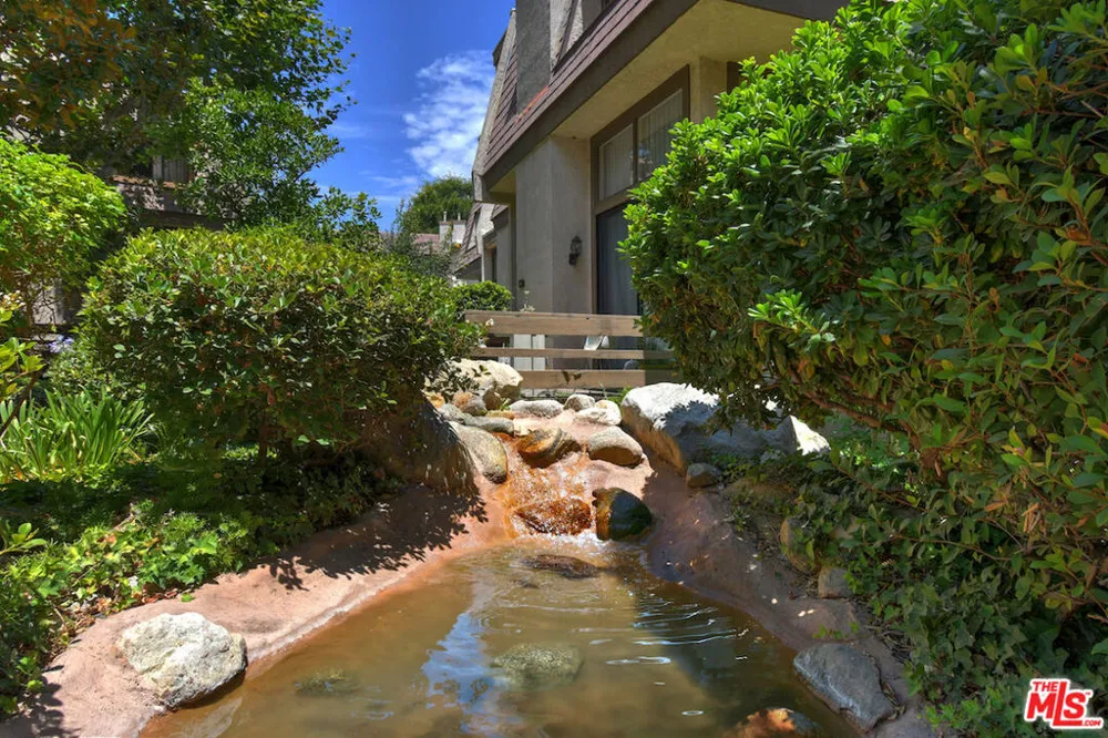 9000 Vanalden Avenue #123 Northridge, CA 91324