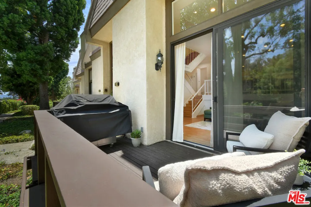 9000 Vanalden Avenue #123 Northridge, CA 91324
