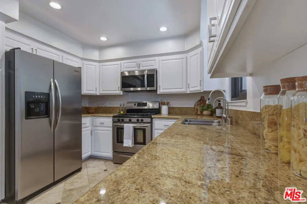 9000 Vanalden Avenue #123 Northridge, CA 91324