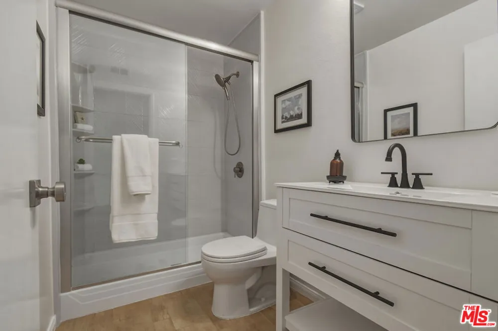 9000 Vanalden Avenue #123 Northridge, CA 91324