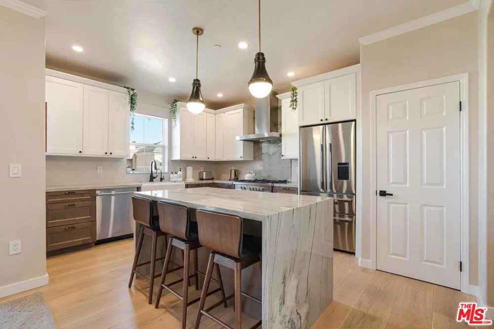 13080 Pacific Promenade #407 Playa Vista, CA 90094