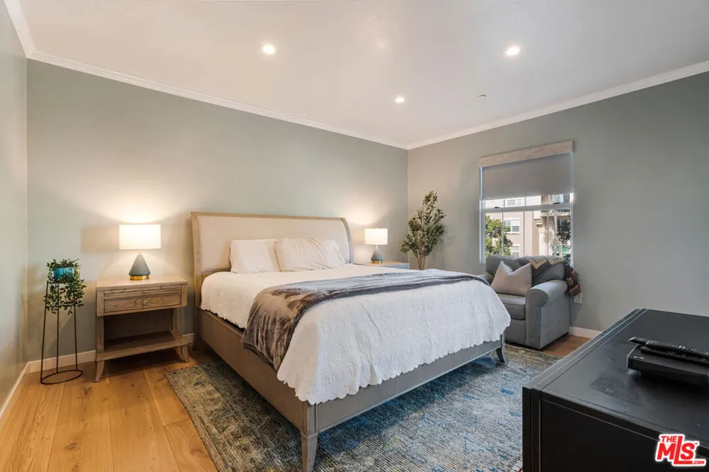 13080 Pacific Promenade #407 Playa Vista, CA 90094