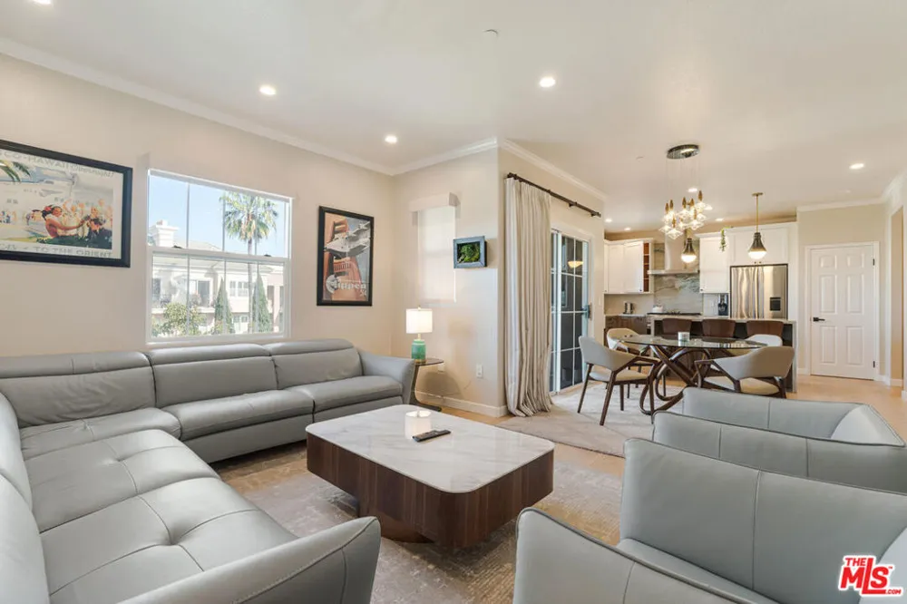 13080 Pacific Promenade #407 Playa Vista, CA 90094