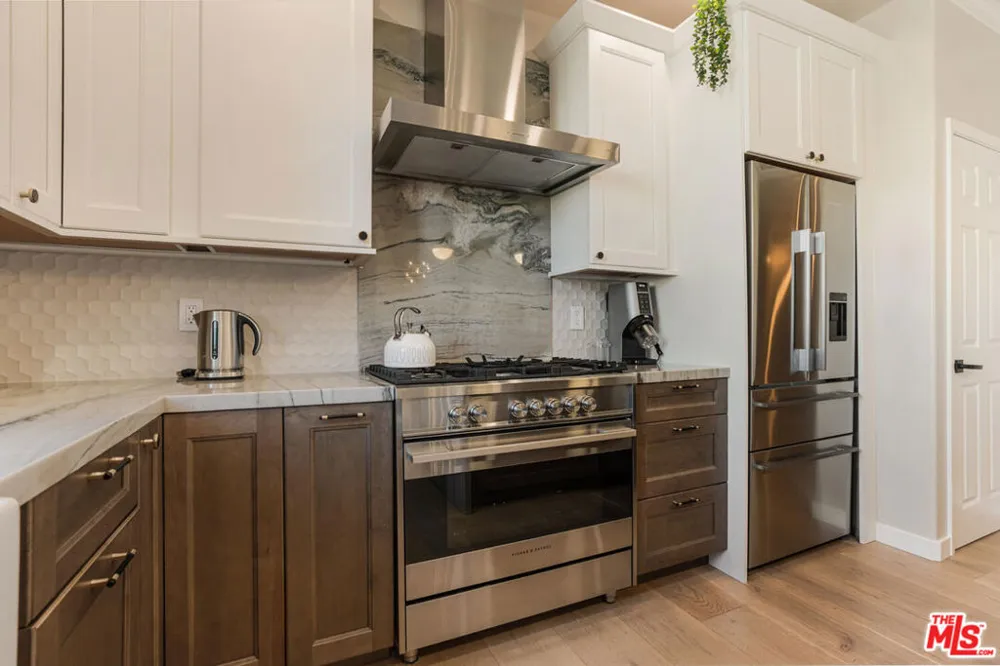 13080 Pacific Promenade #407 Playa Vista, CA 90094