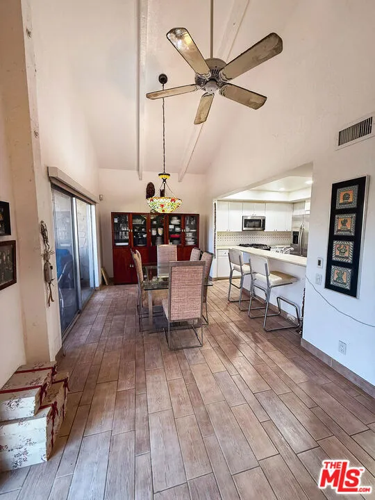 1833 S Araby Drive #11 Palm Springs, CA 92264