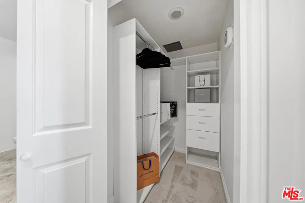 722 S Oxford Avenue #305 Los Angeles, CA 90005