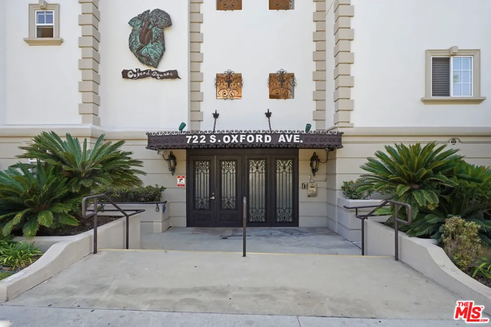 722 S Oxford Avenue #305 Los Angeles, CA 90005