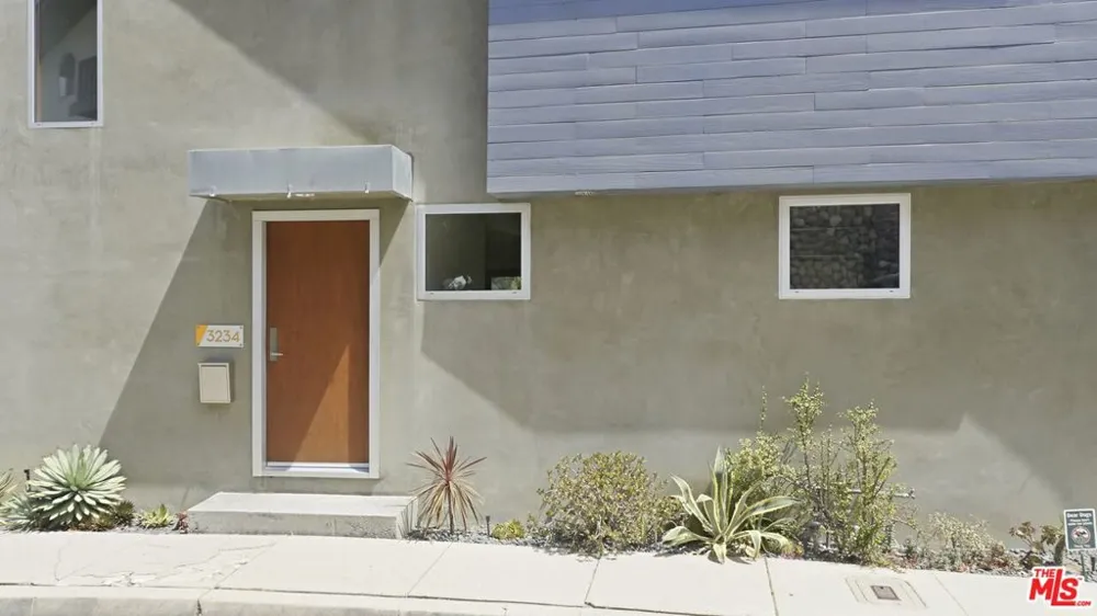 3234 Hillock Drive Los Angeles, CA 90068
