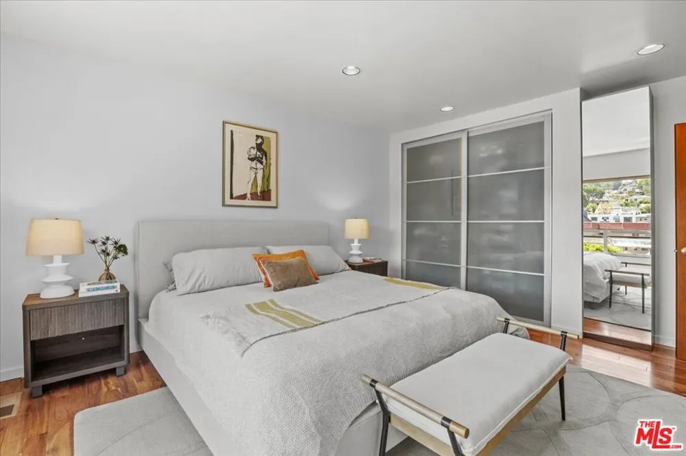 3234 Hillock Drive Los Angeles, CA 90068