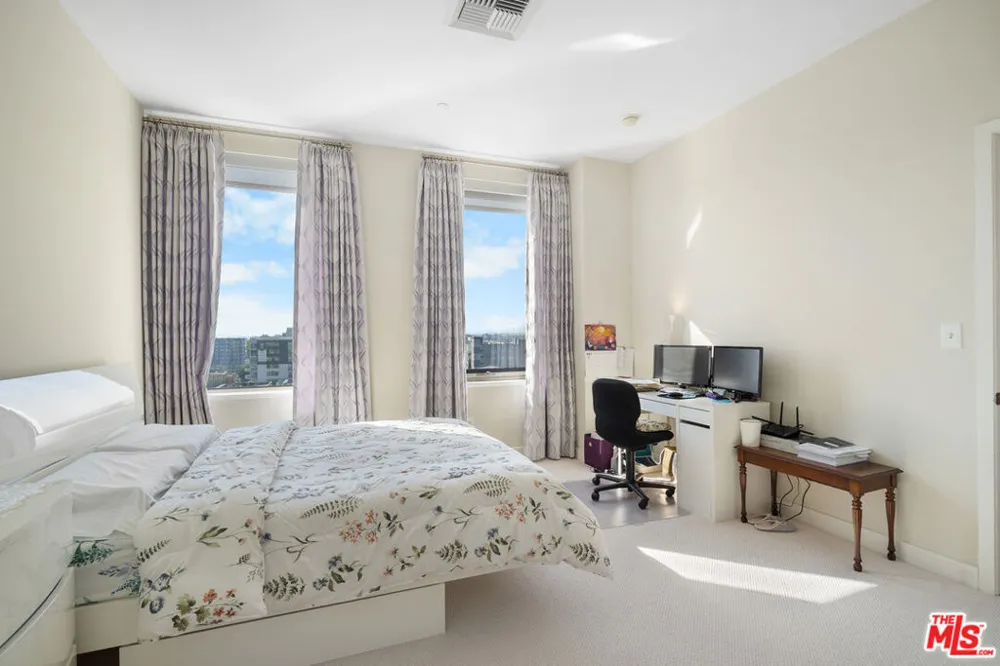 3810 Wilshire Boulevard #712 Los Angeles, CA 90010