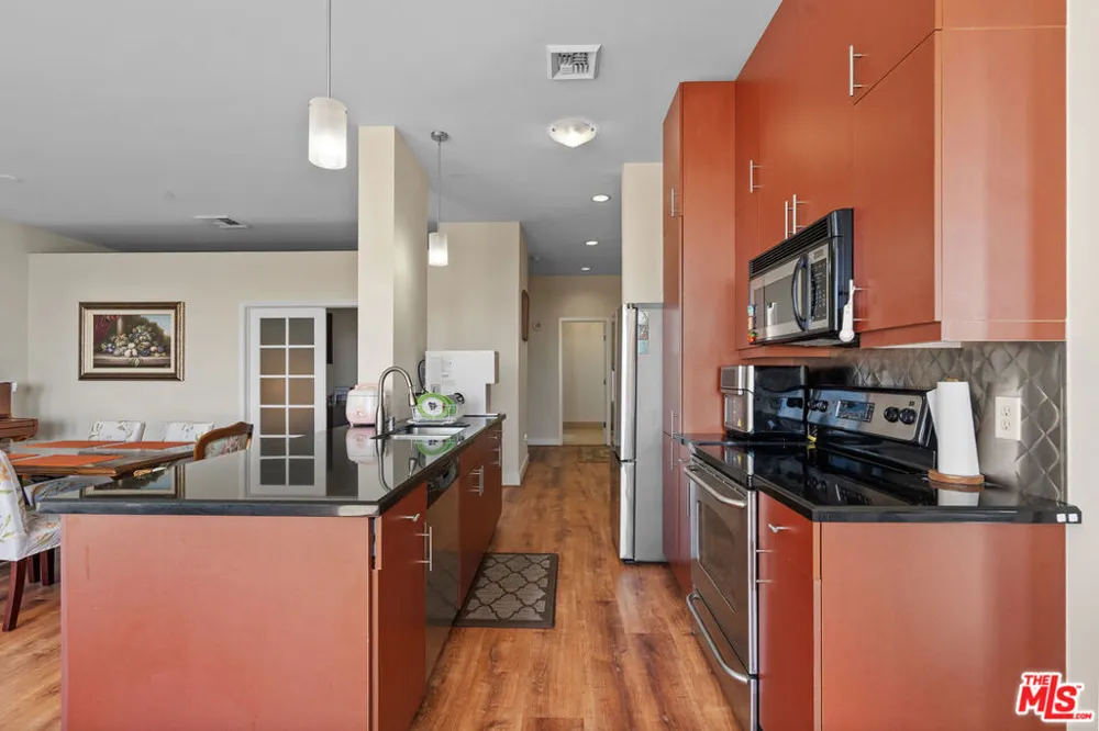 3810 Wilshire Boulevard #712 Los Angeles, CA 90010