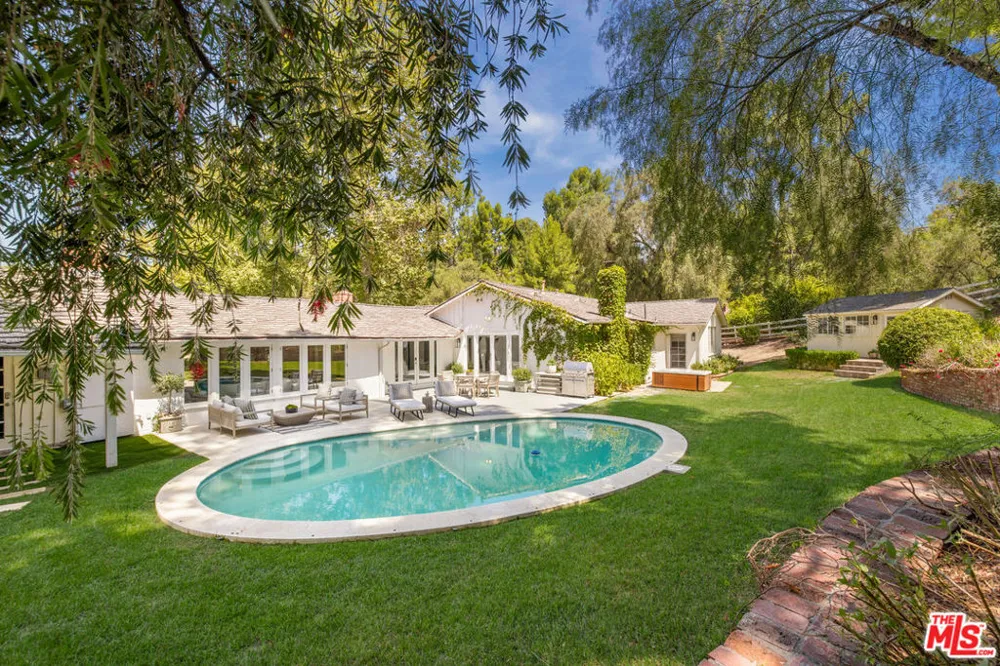 5840 Round Meadow Road Hidden Hills, CA 91302