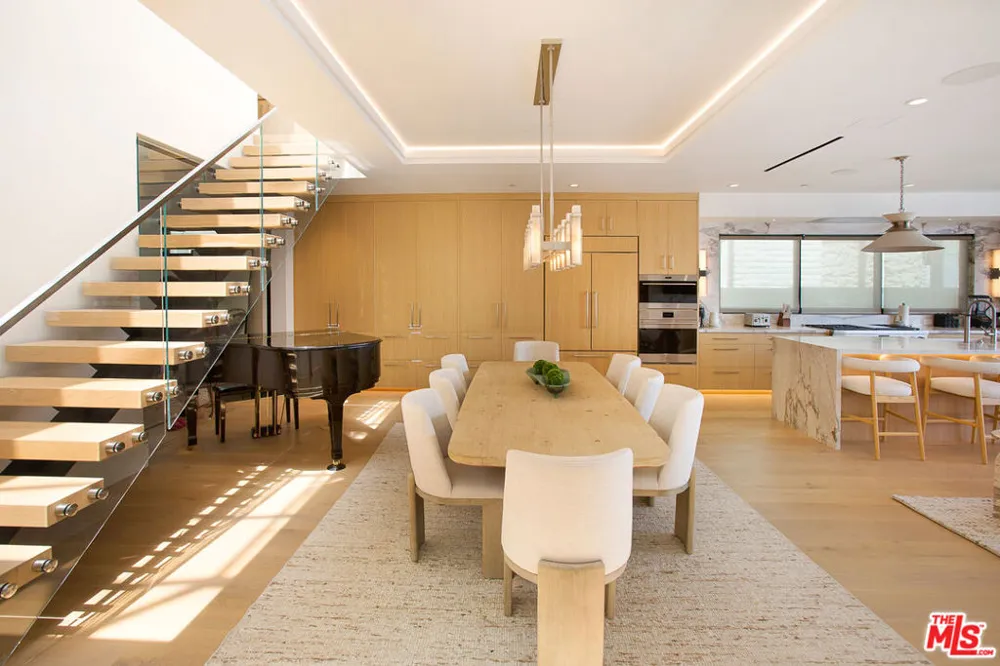 642 Via Lido Nord Newport Beach, CA 92663