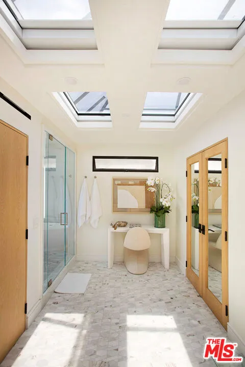 642 Via Lido Nord Newport Beach, CA 92663