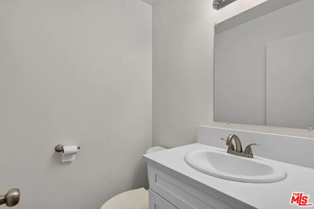 2680 La Paloma Circle Thousand Oaks, CA 91360
