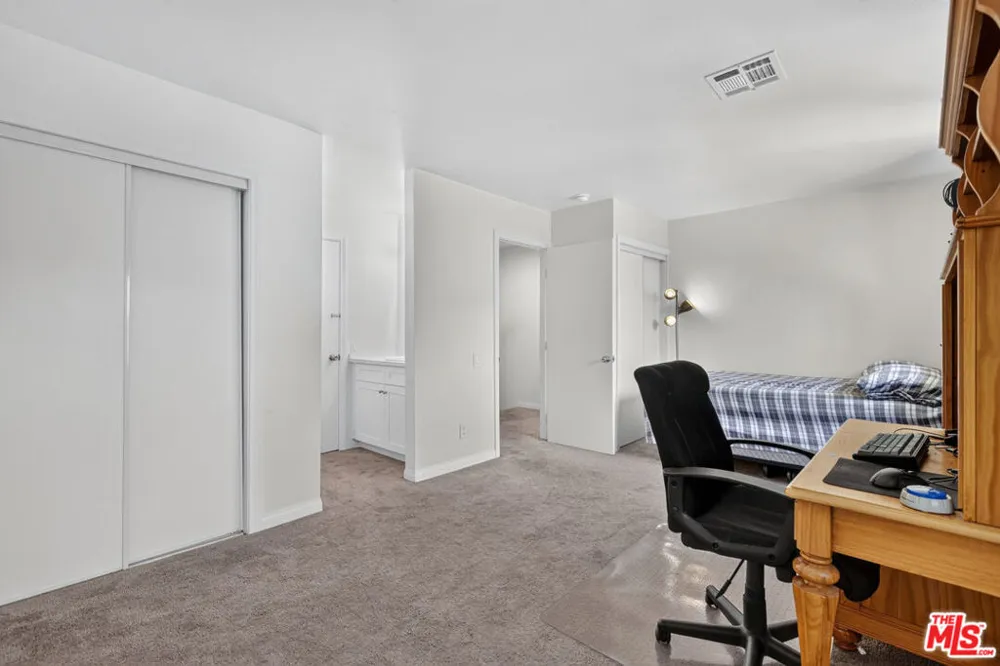 2680 La Paloma Circle Thousand Oaks, CA 91360