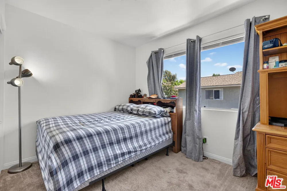 2680 La Paloma Circle Thousand Oaks, CA 91360