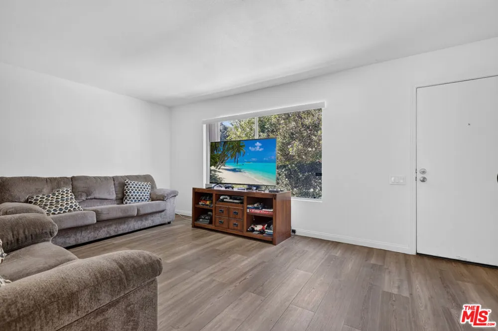 2680 La Paloma Circle Thousand Oaks, CA 91360