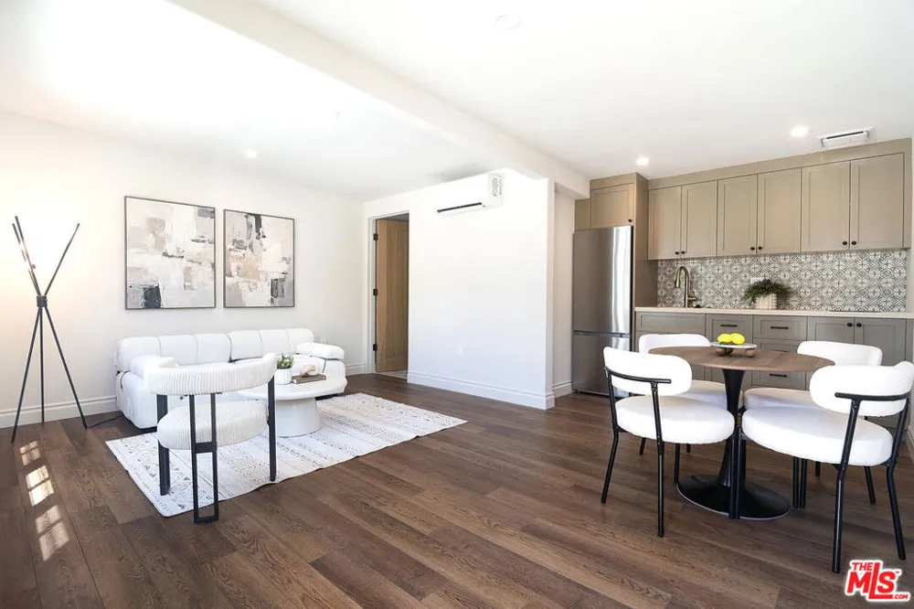 6417 Lindenhurst Avenue Los Angeles, CA 90048